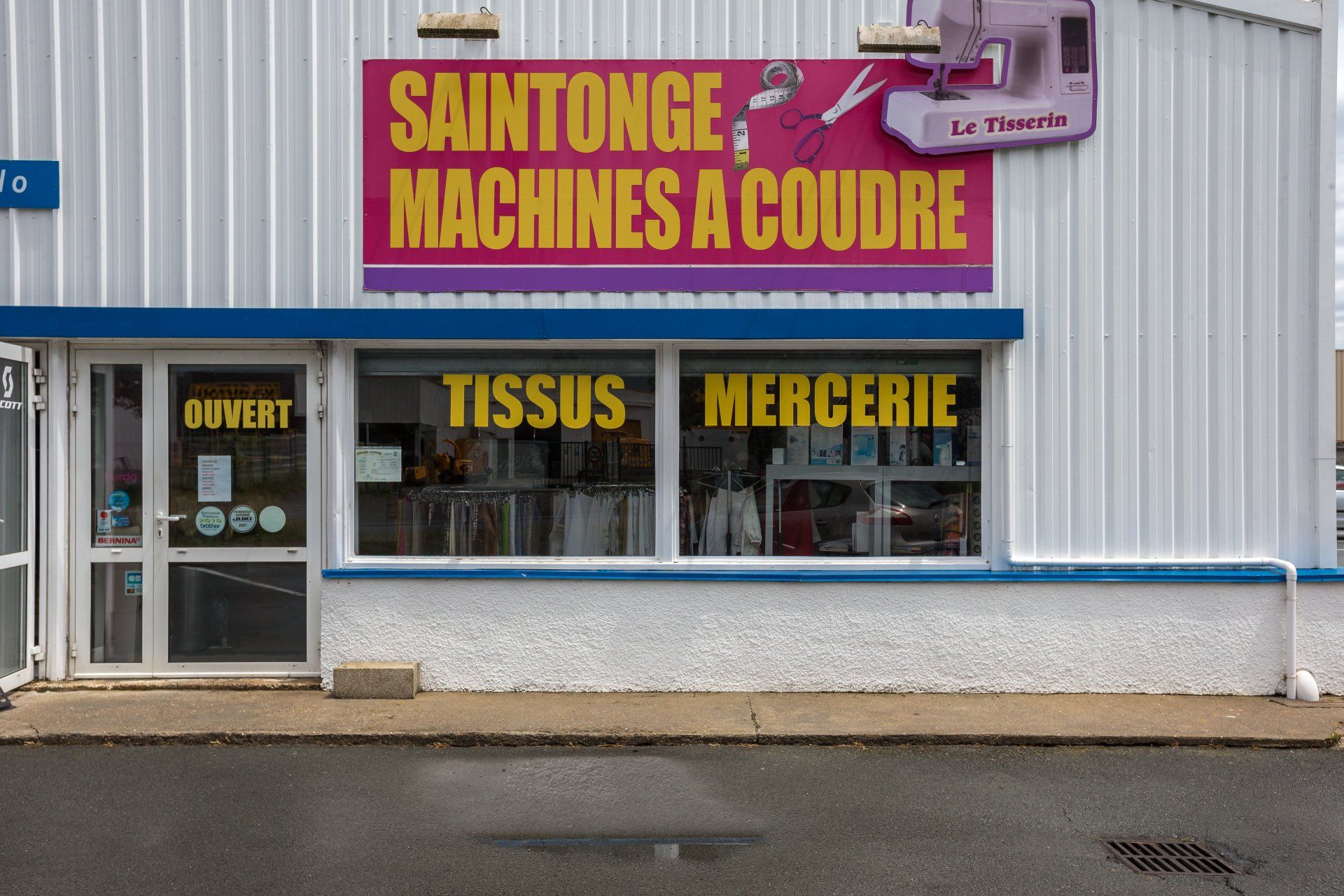 La devanture de notre magasin