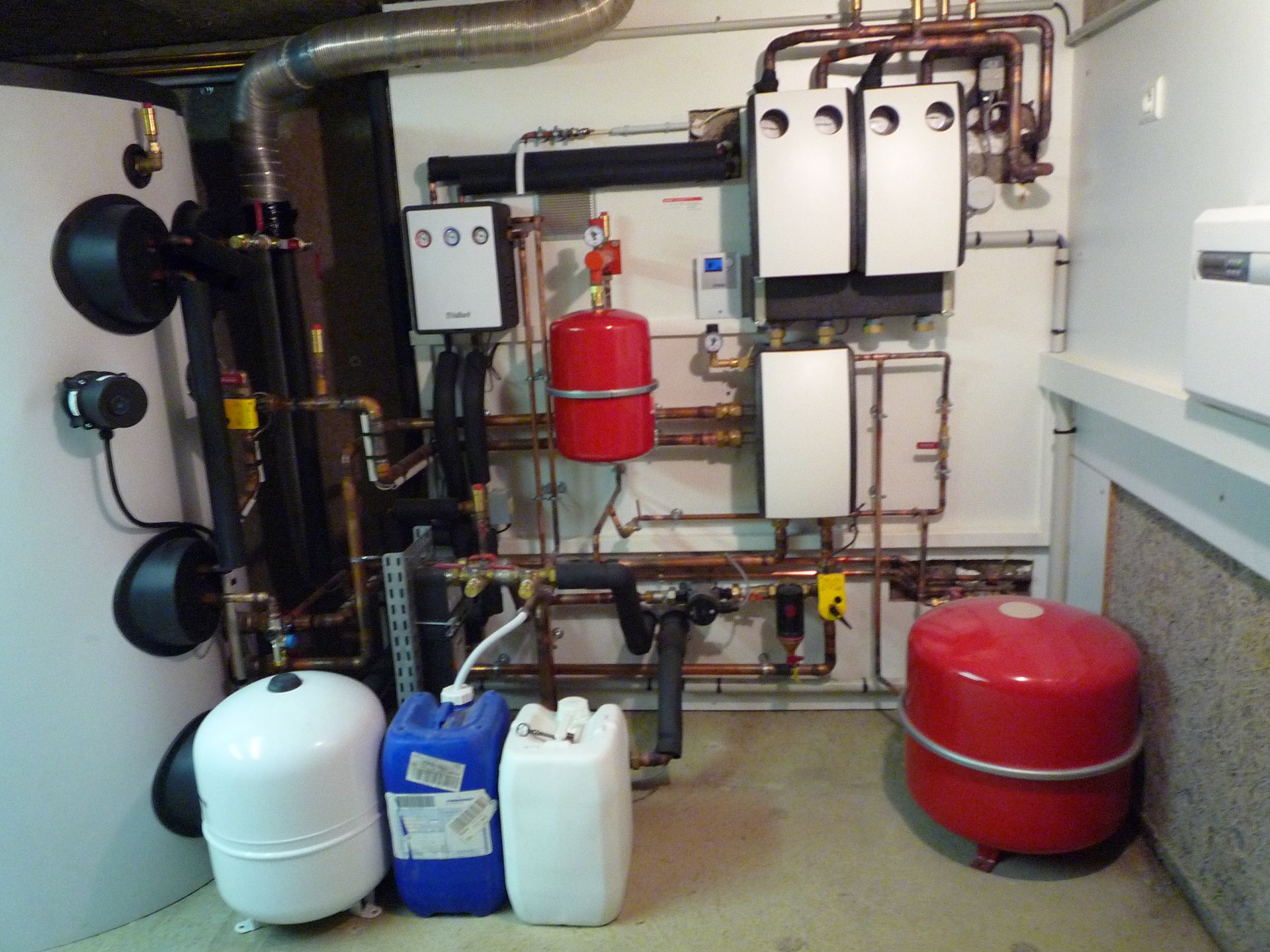 Installation PAC air eau avec tuyaux