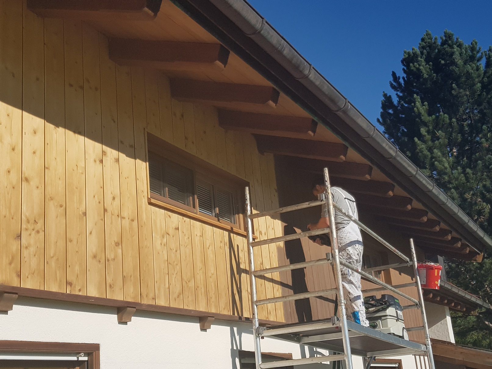 Holzschutz und Gestaltung