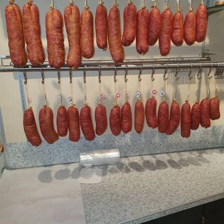saucisses qui sèchent