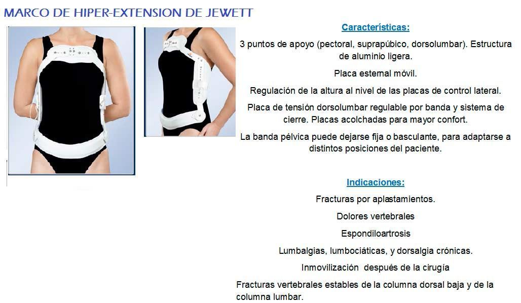 Una foto de una mujer que lleva un traje de baño blanco y negro.