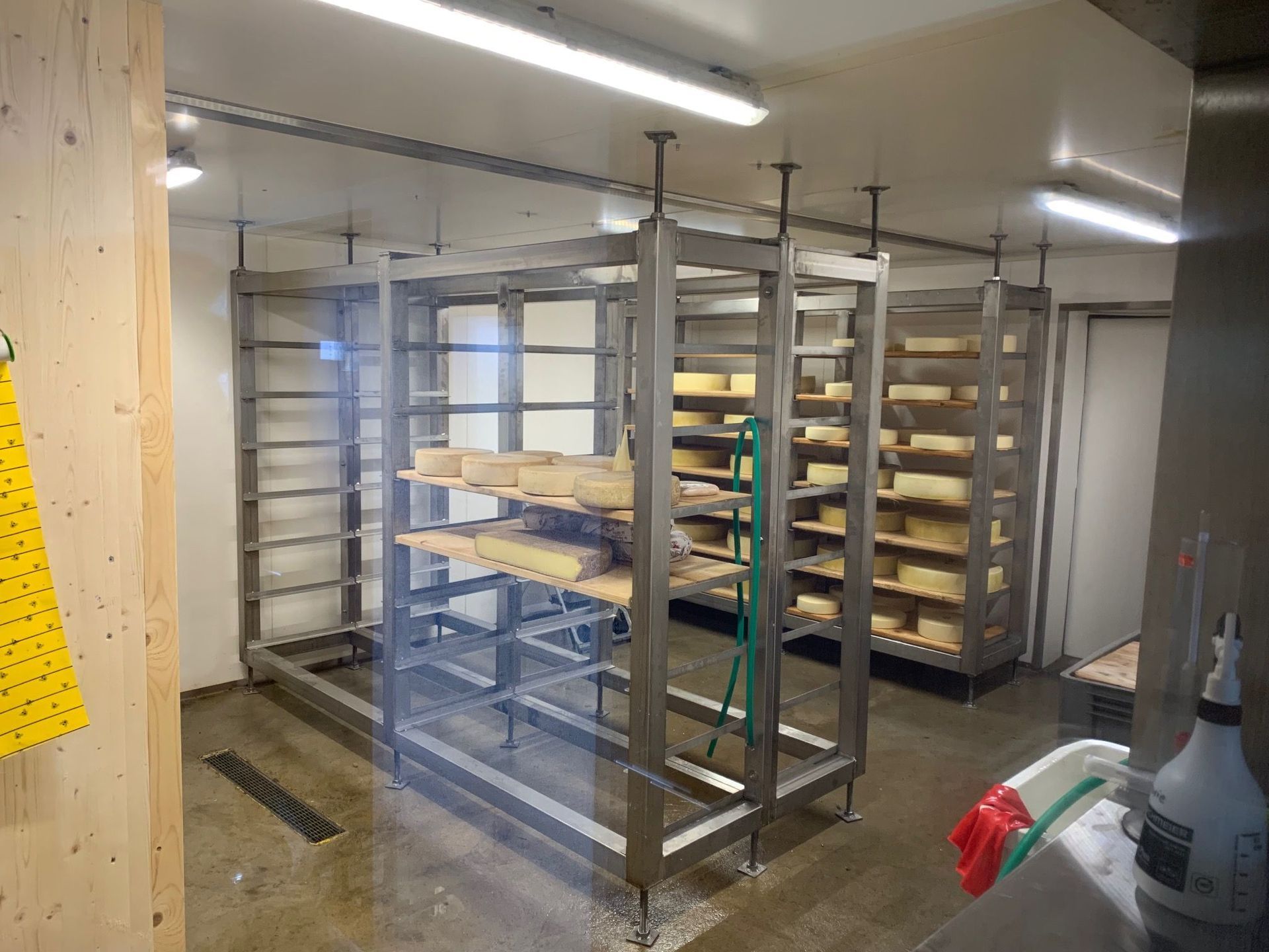 Tony Vaudan SA - Travaux métal - Serrurerie - Manutention