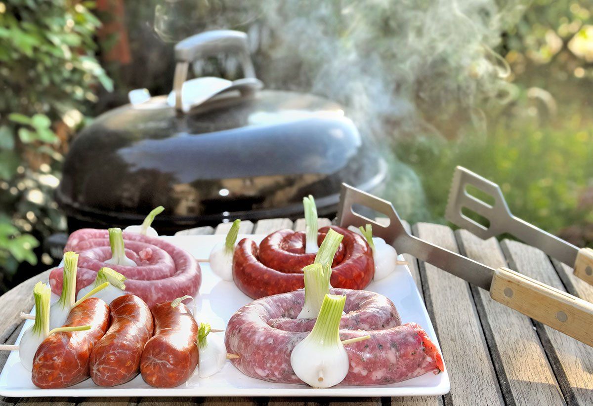 Barbecue et saucisses