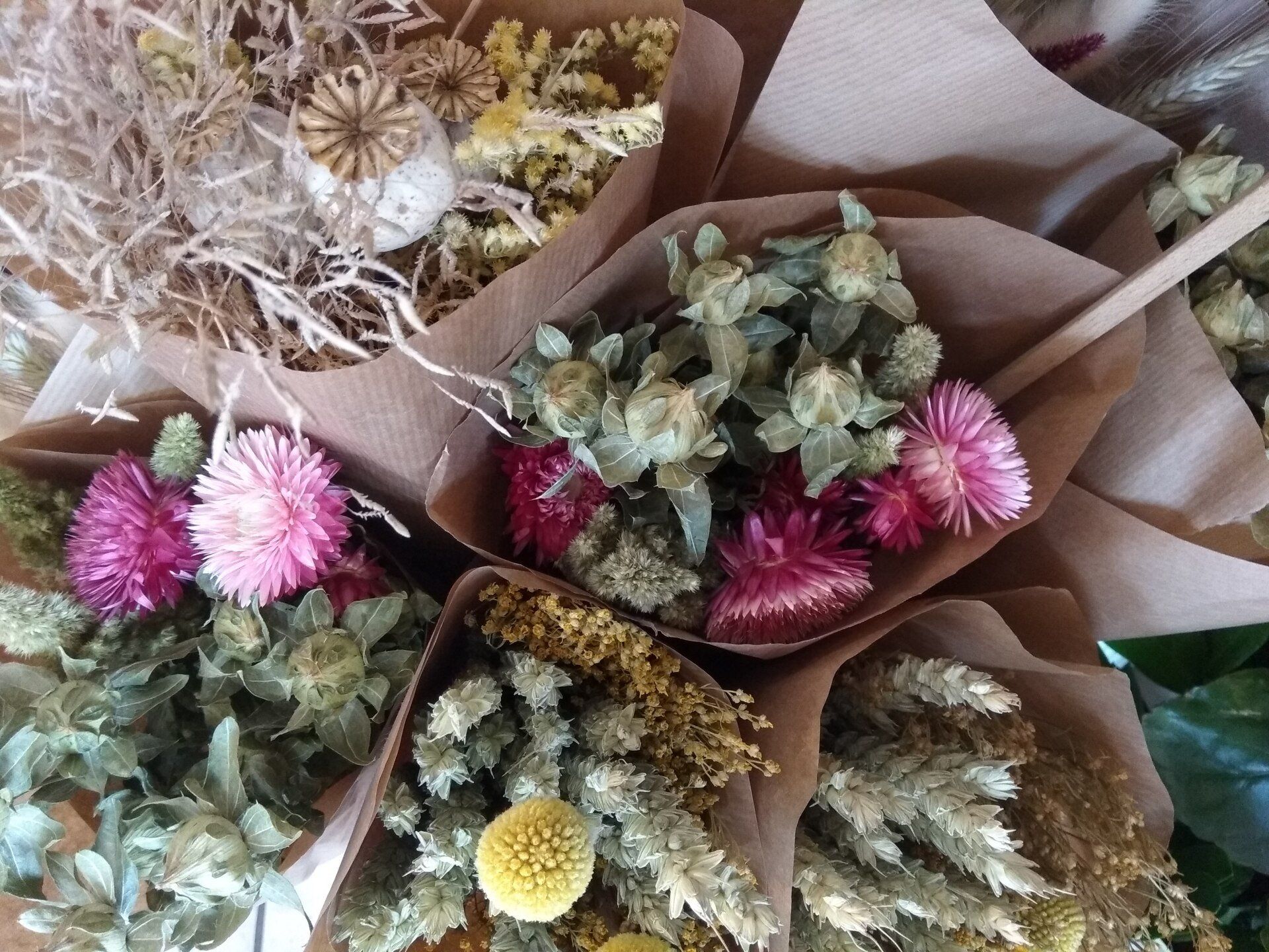 Bouquet de fleurs locales