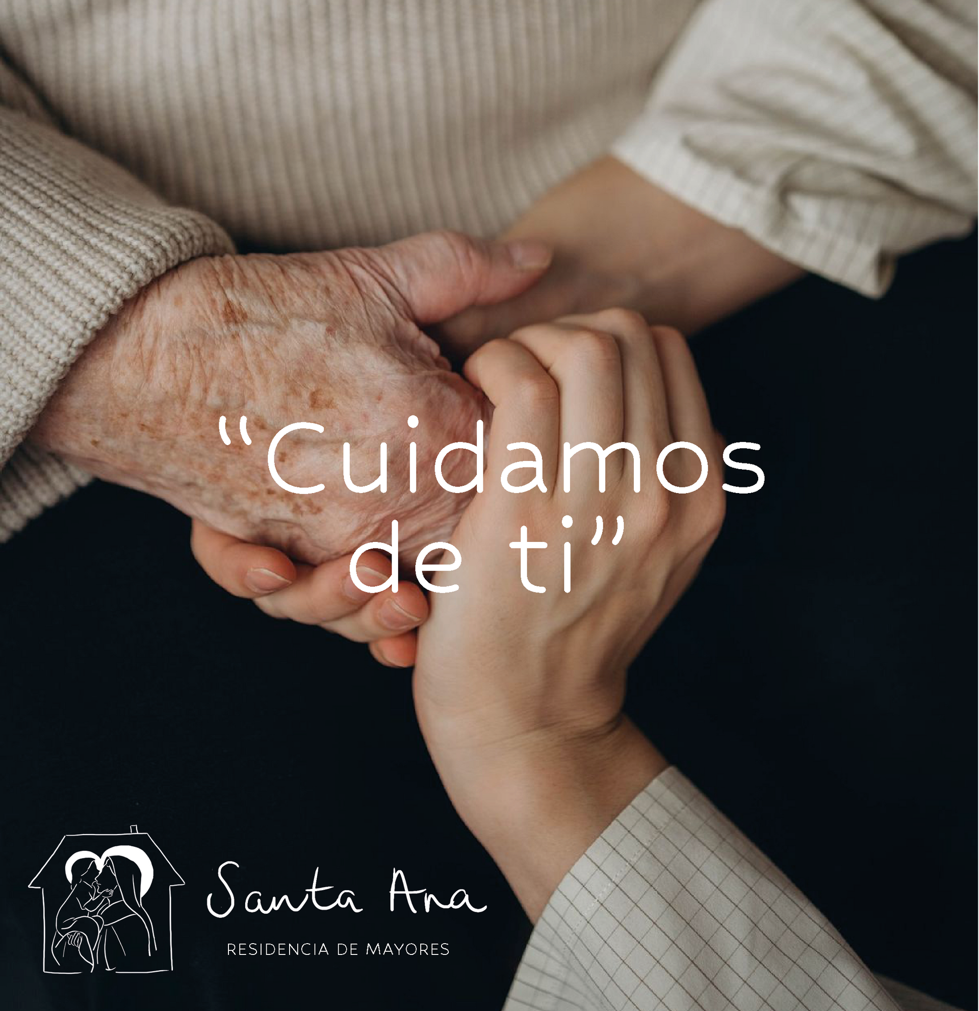 Primer plano de las manos de una persona mayor sobre un bastón, con la ayuda de la mano de un cuidador.