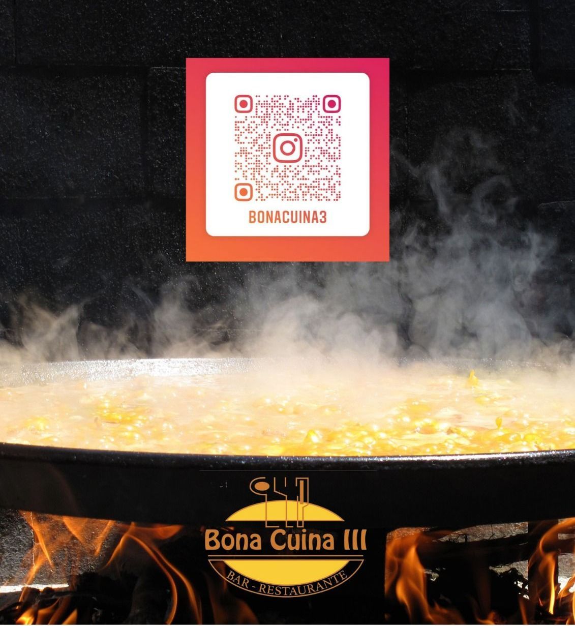 Una sartén con un código QR que dice bona cuina