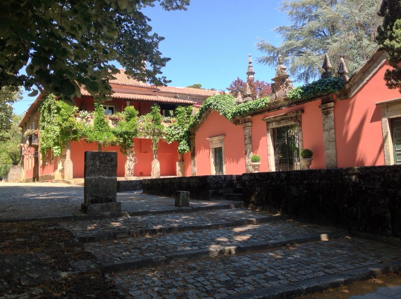 casa vermelha grande