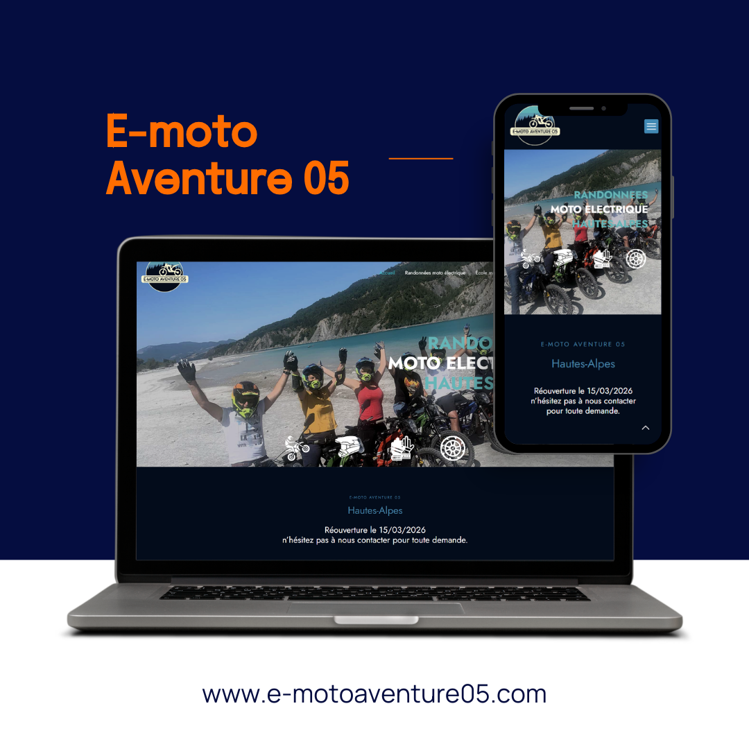 Un ordinateur portable et un smartphone affichant le site web d'E-moto Aventure 05, présentant un groupe de personnes à moto électrique sur une plage.