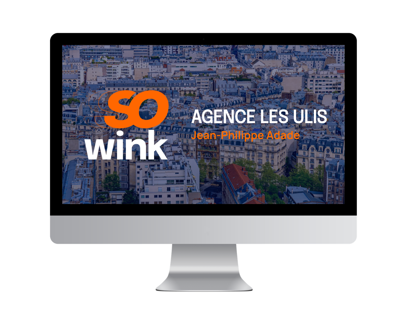 Un écran d'ordinateur de bureau affichant le logo de l'agence « So-Wink » et le texte « Agence Les Ulis » sur un paysage urbain.