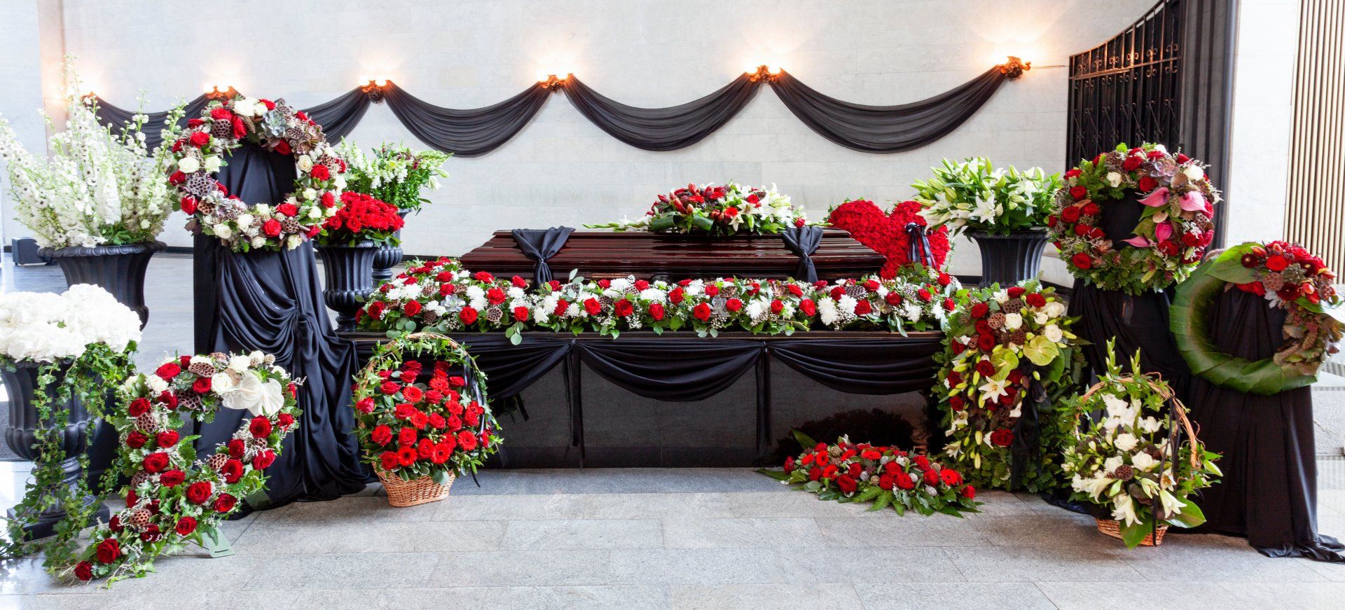 Cercueil fleuri