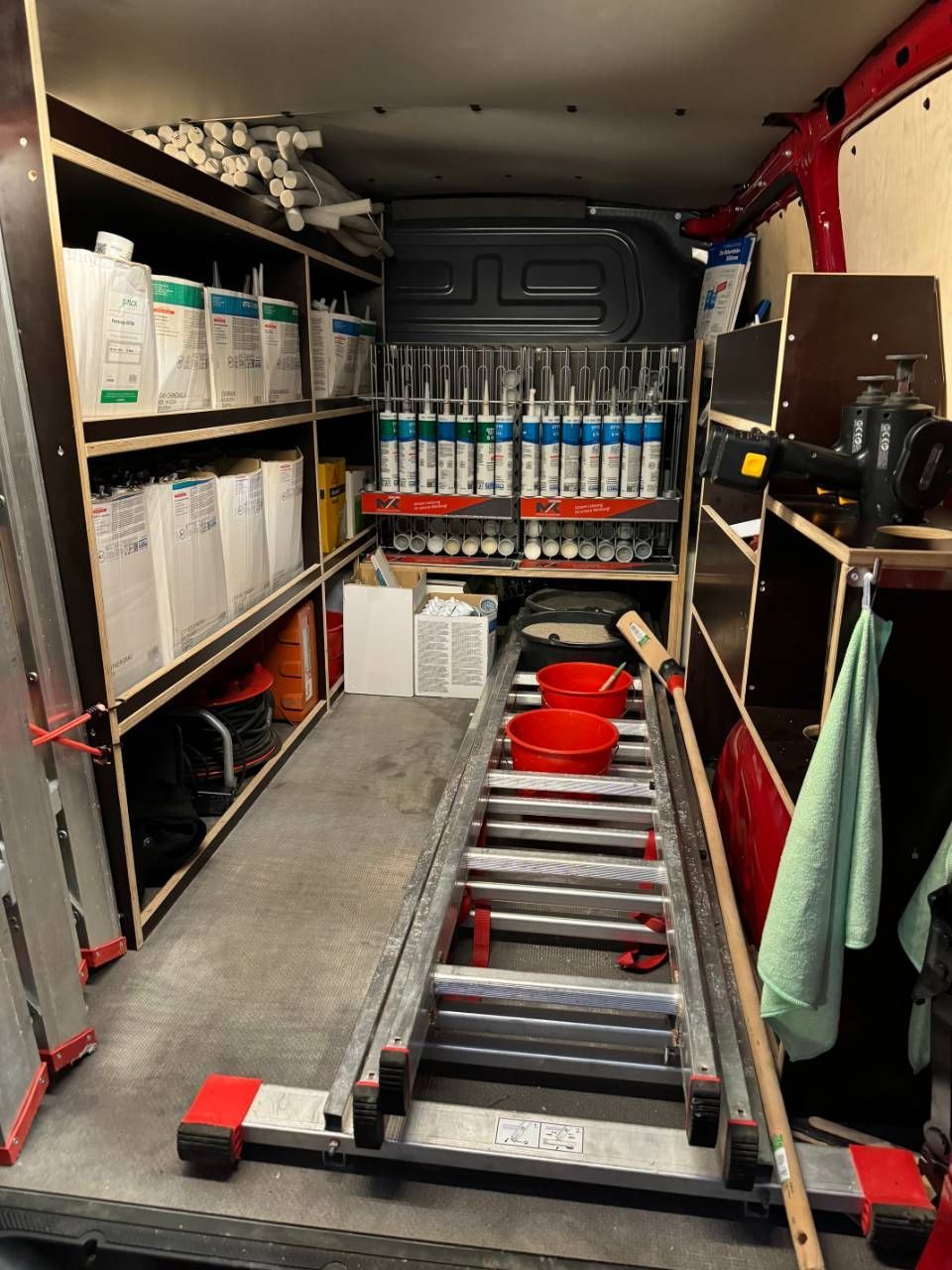 M.K. Dauerelastische Fugenversiegelung