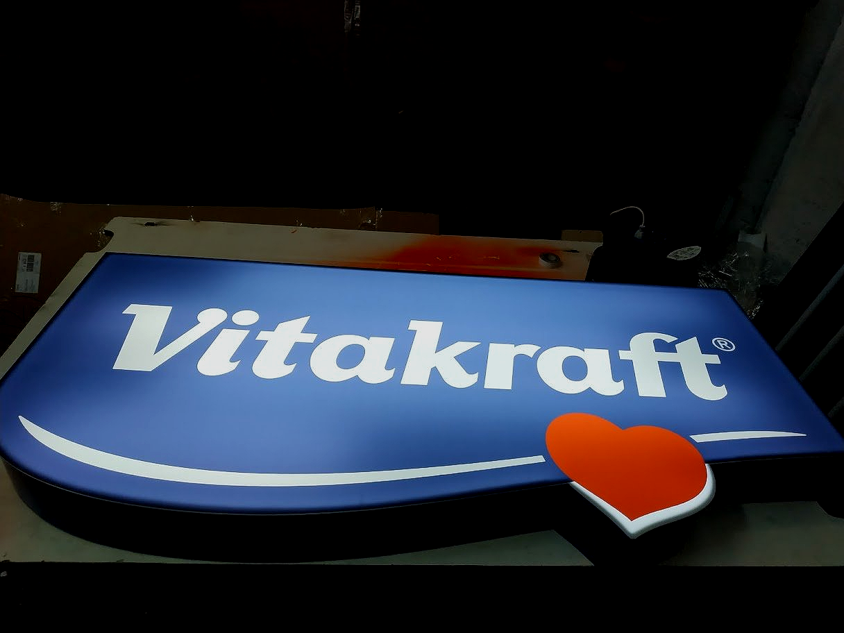 rotulo con luz forma de logotipo