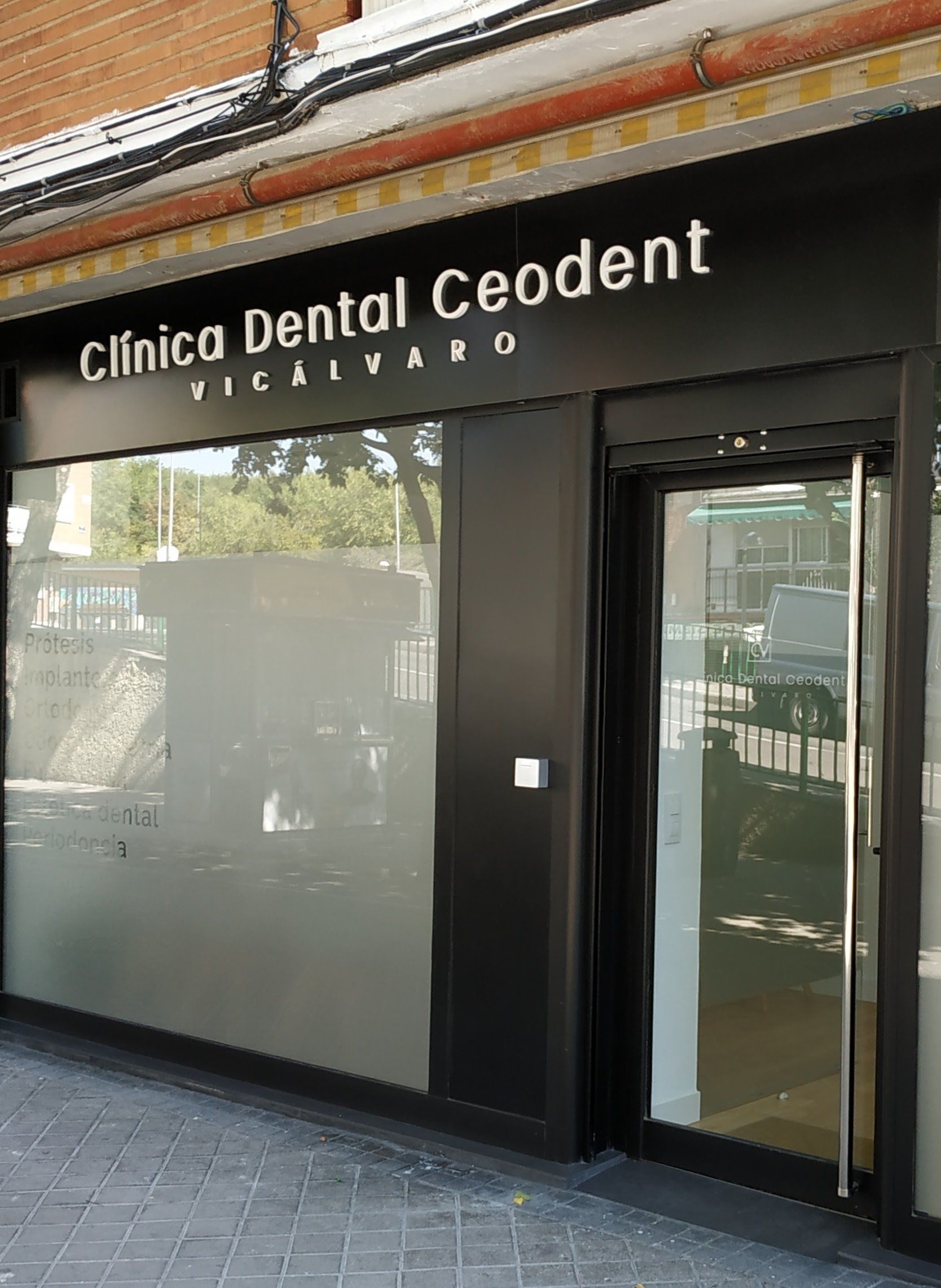 letrero composite plegado