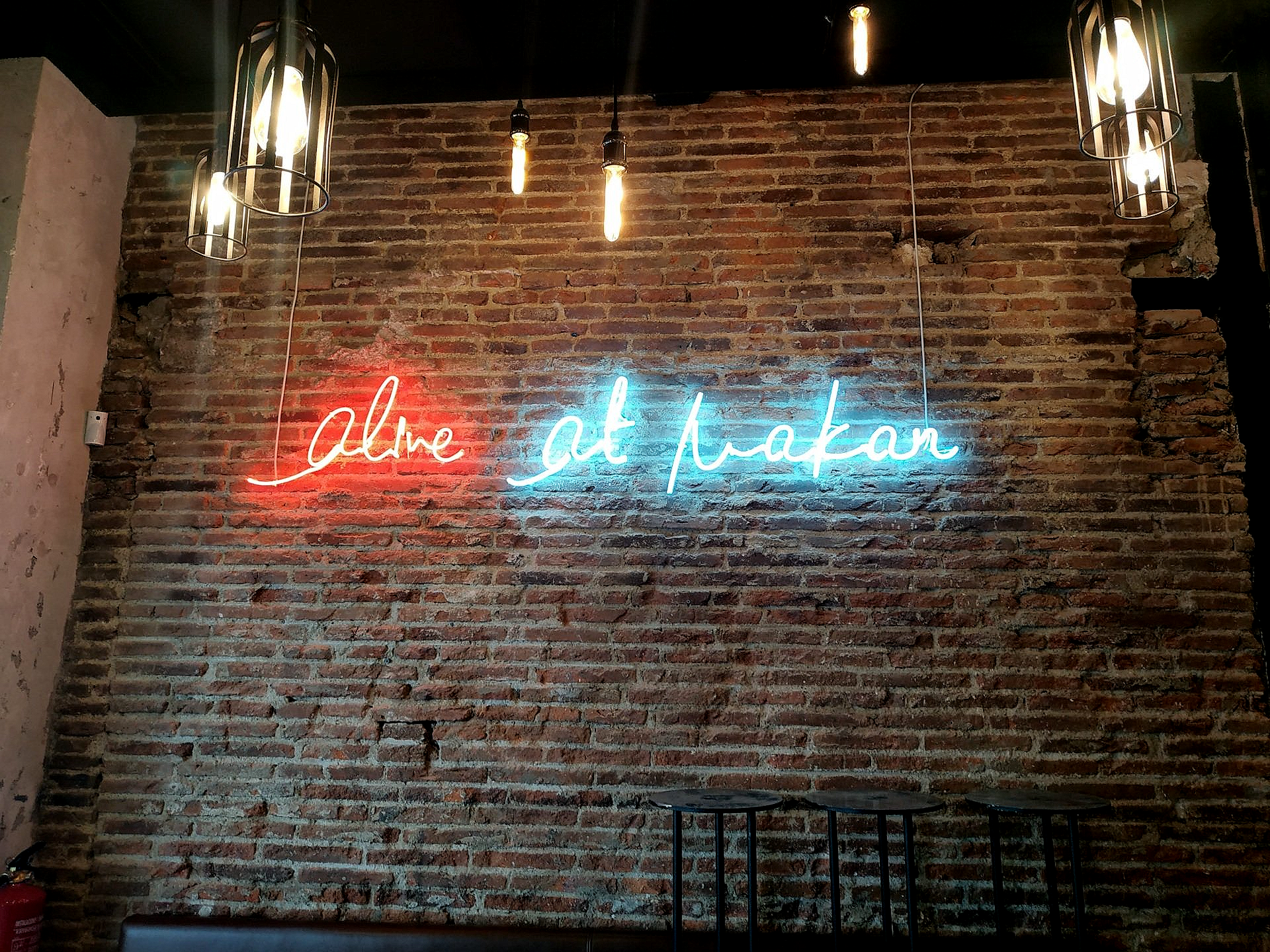 Neón directamente a pared