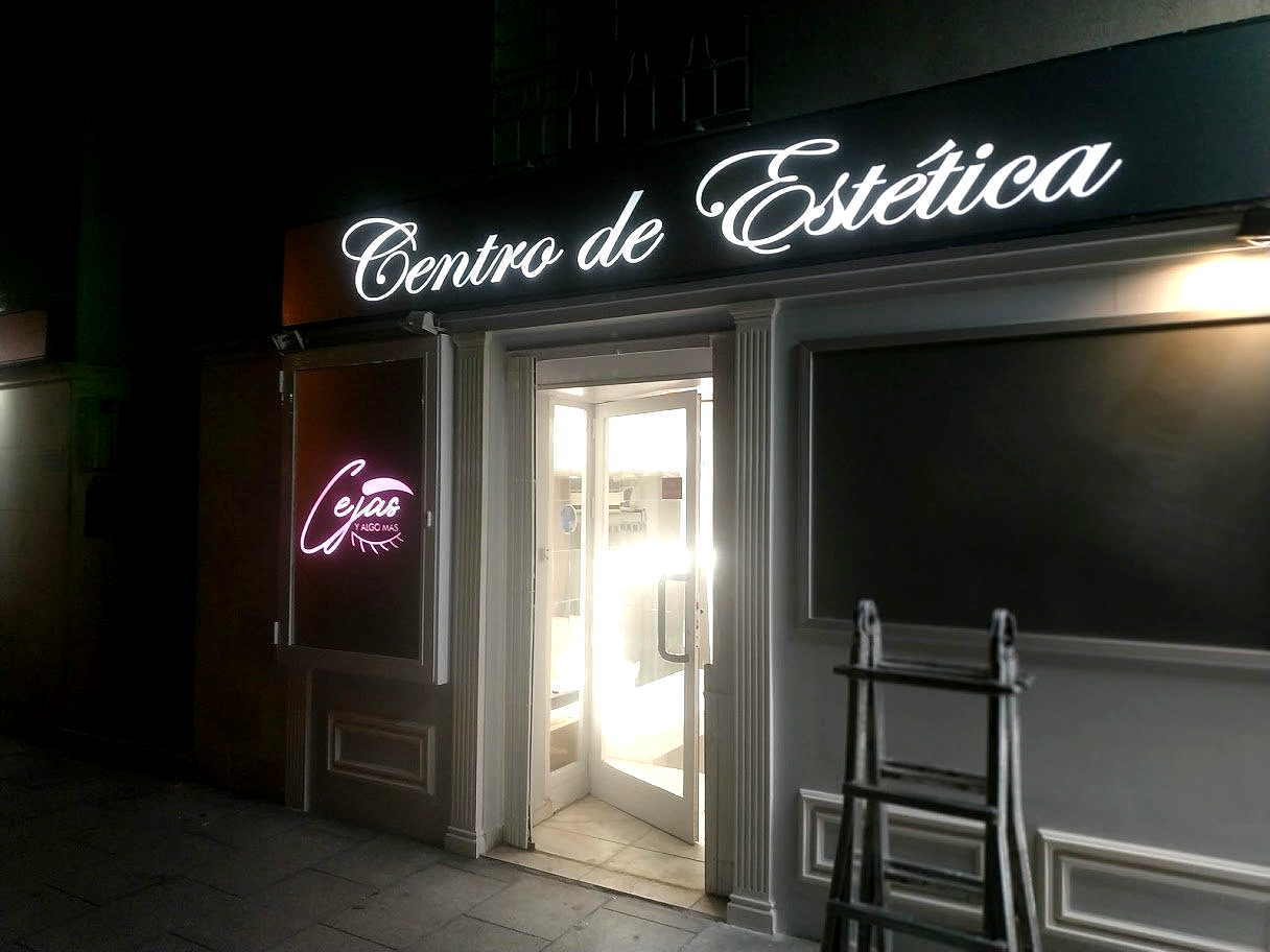 rotulo luminoso en badeja de aluminio