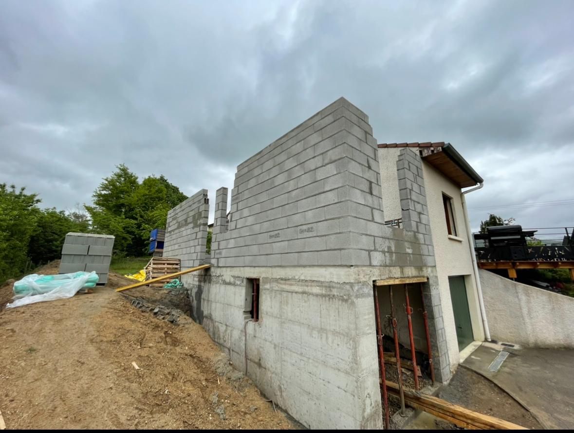 Surélévation de maison en parpaings