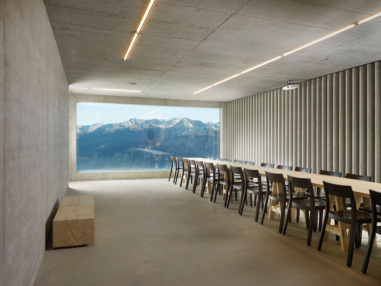 nos-references-beton-apparent-brut-hameaude-colombire-arnouva-bernard-gasser-sa