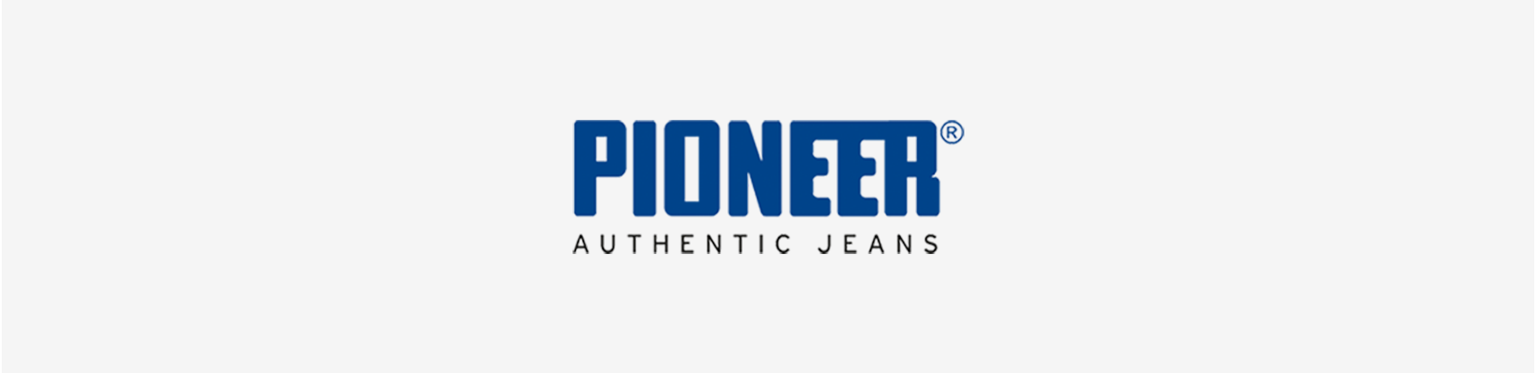 Pioneer Authentic Jeans-Logo auf weißem Hintergrund