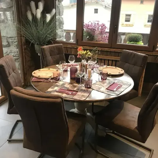 Table de 5 personnes