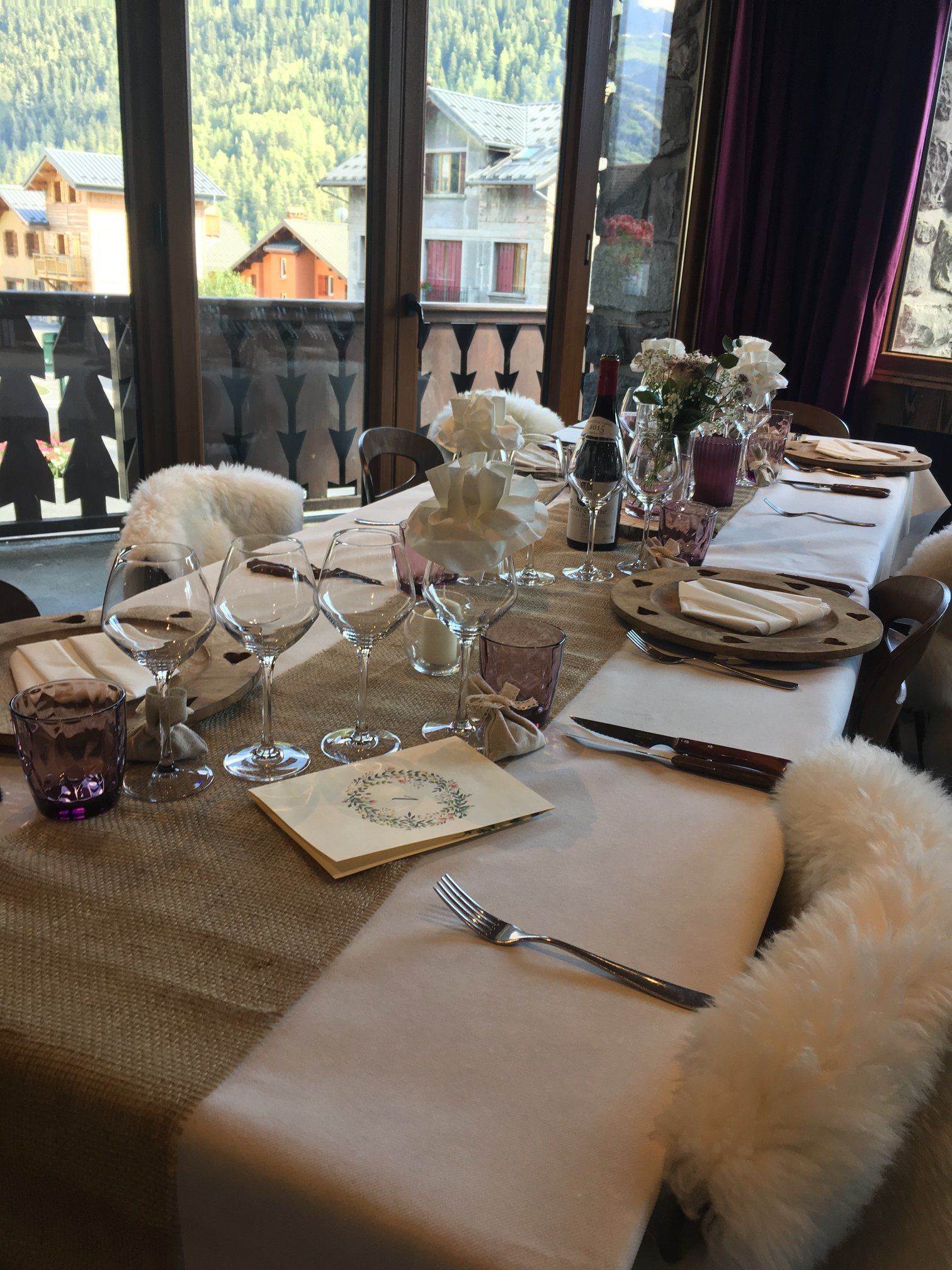 Photo de la décoration d'une grande tablée