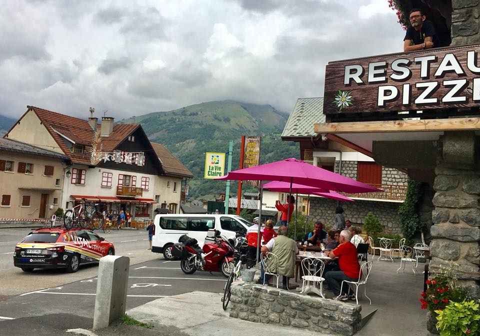 Parking avant de l'hôtel
