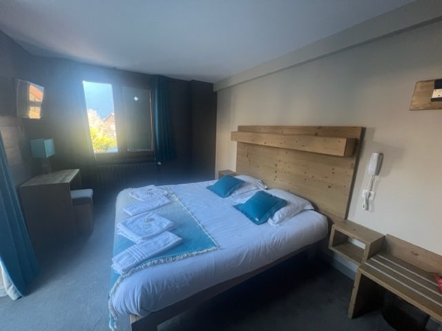 Lit avec la lumière du matin