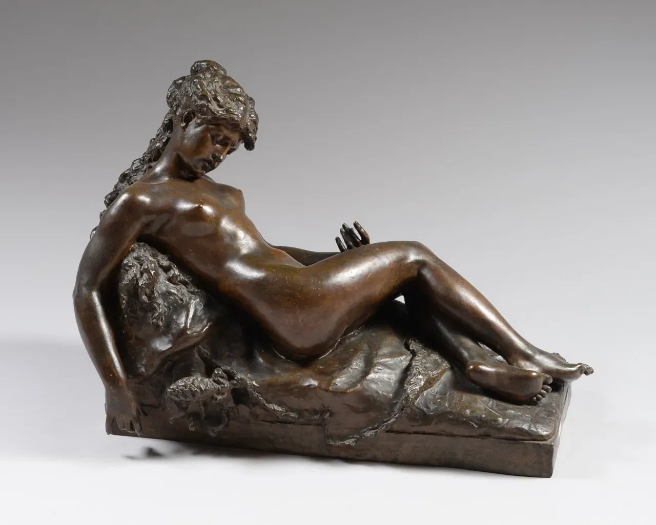 Prosper D’ÉPINAY (1836-1914) Bronze à patine brun nuancé, signé sur le côté de « d’Epinay Rome 1879 – Fonderie Nelli Roma