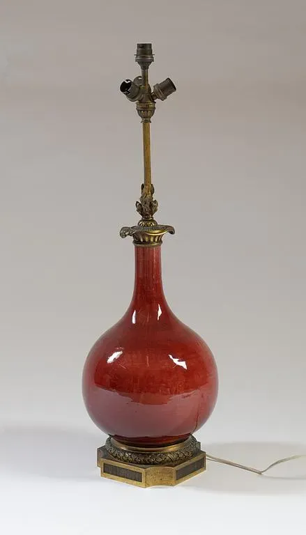 Chine. Vase sang de boeuf monté en lampe