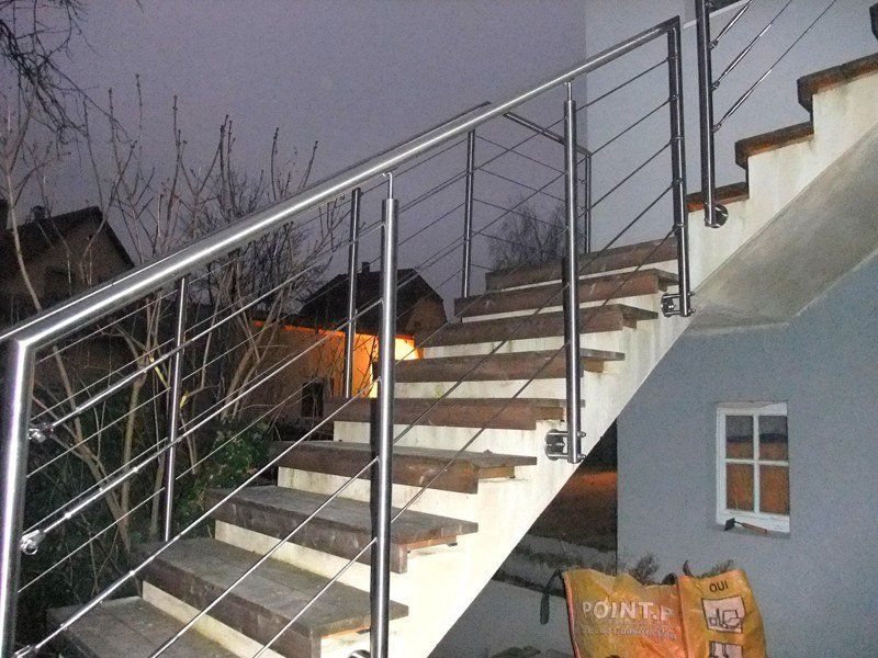 Rampe d'escalier métallique