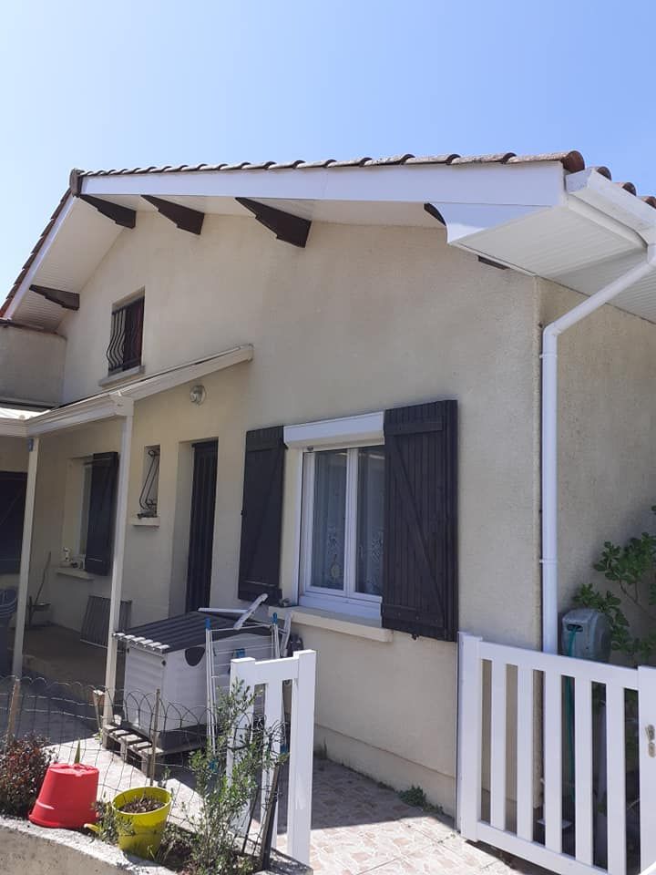 Bandeaux et lambris sous-toiture