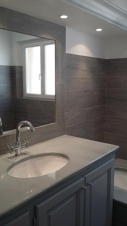 Carrelage cuisine et sanitaire dans le VAr