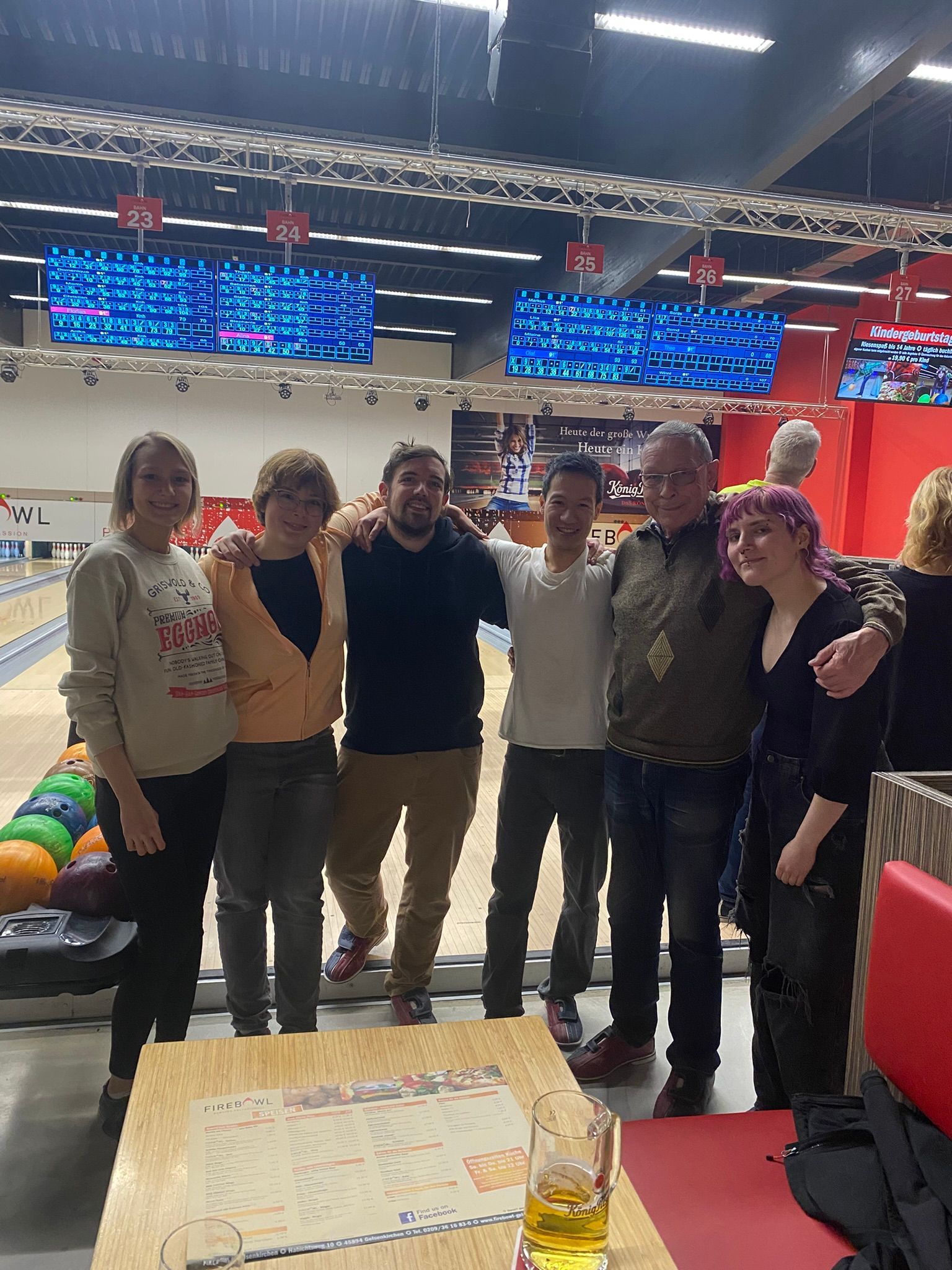 Teamfoto beim Bowling Turnier 2025
