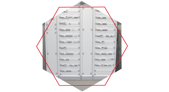 Une armoire coffret électrique.