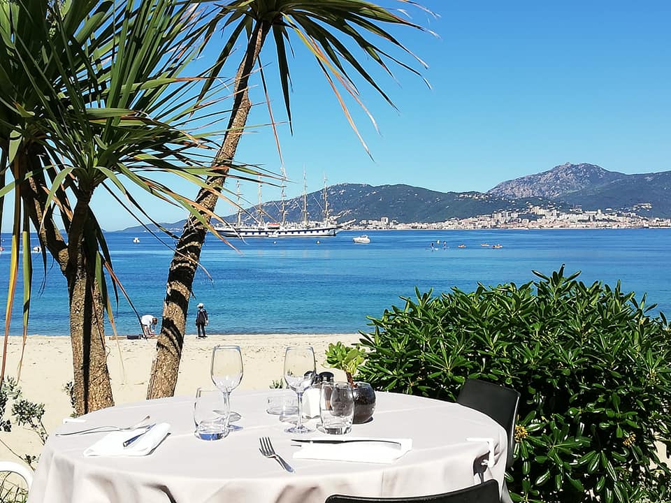 Le Club - restaurant bord de la mer