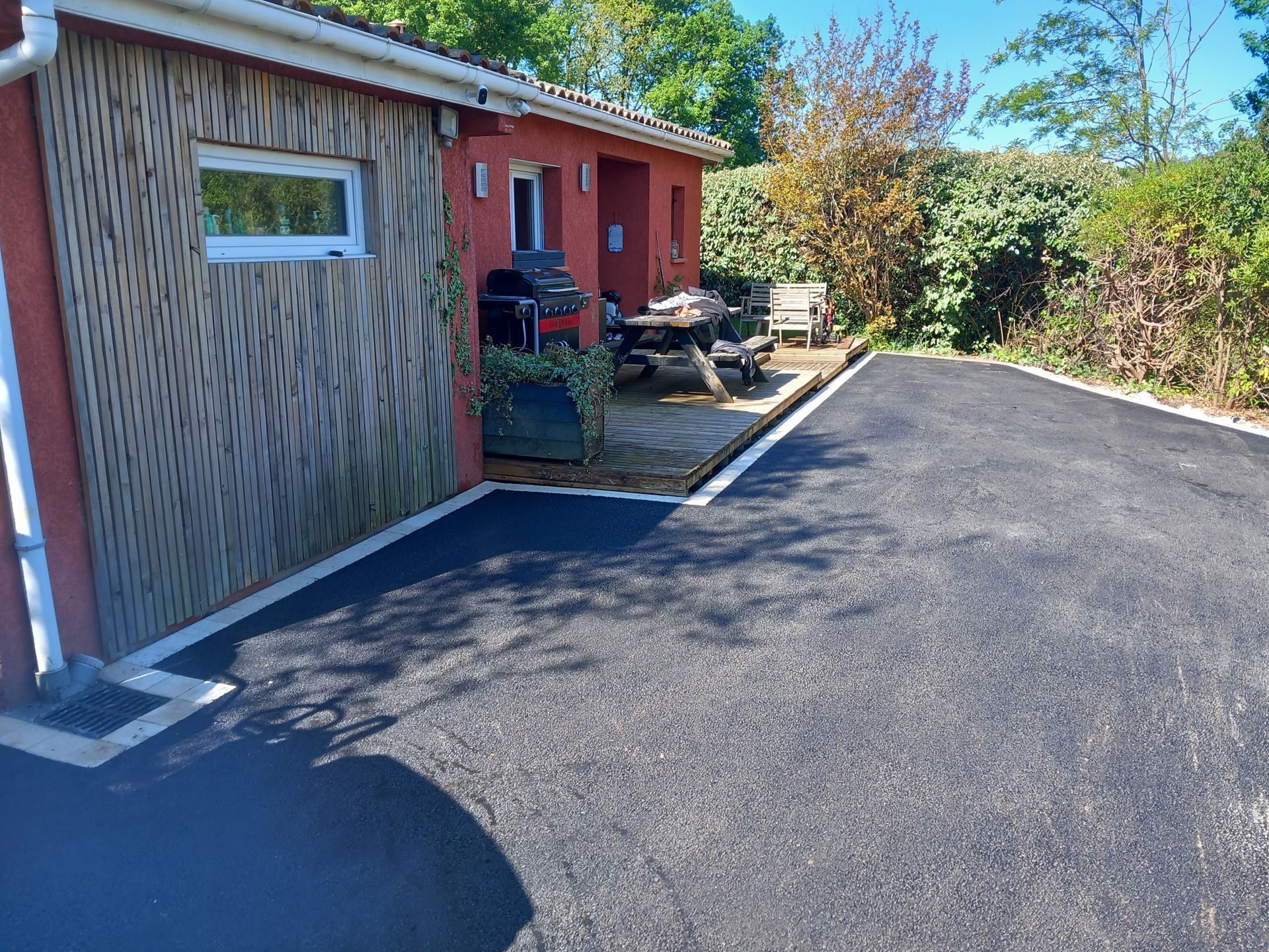 Terrasse en enrobé