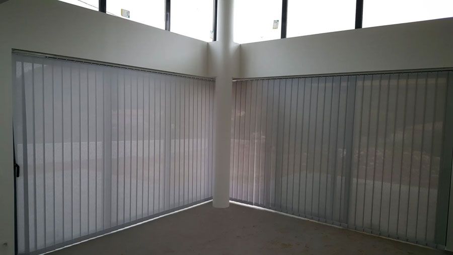 Store intérieur horizontal