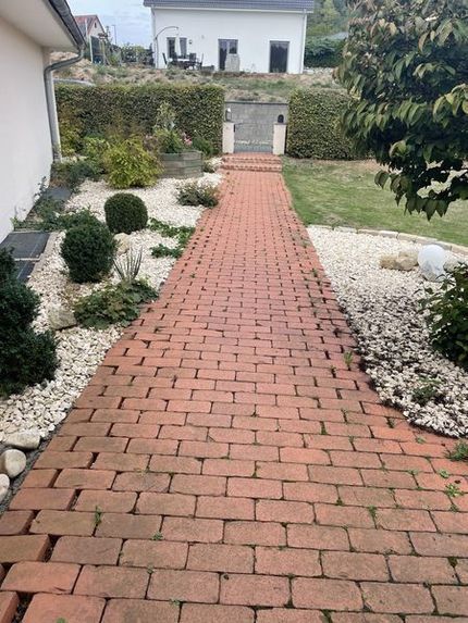 Gepflasterter Gartenweg Michael&Günther Voit OHG