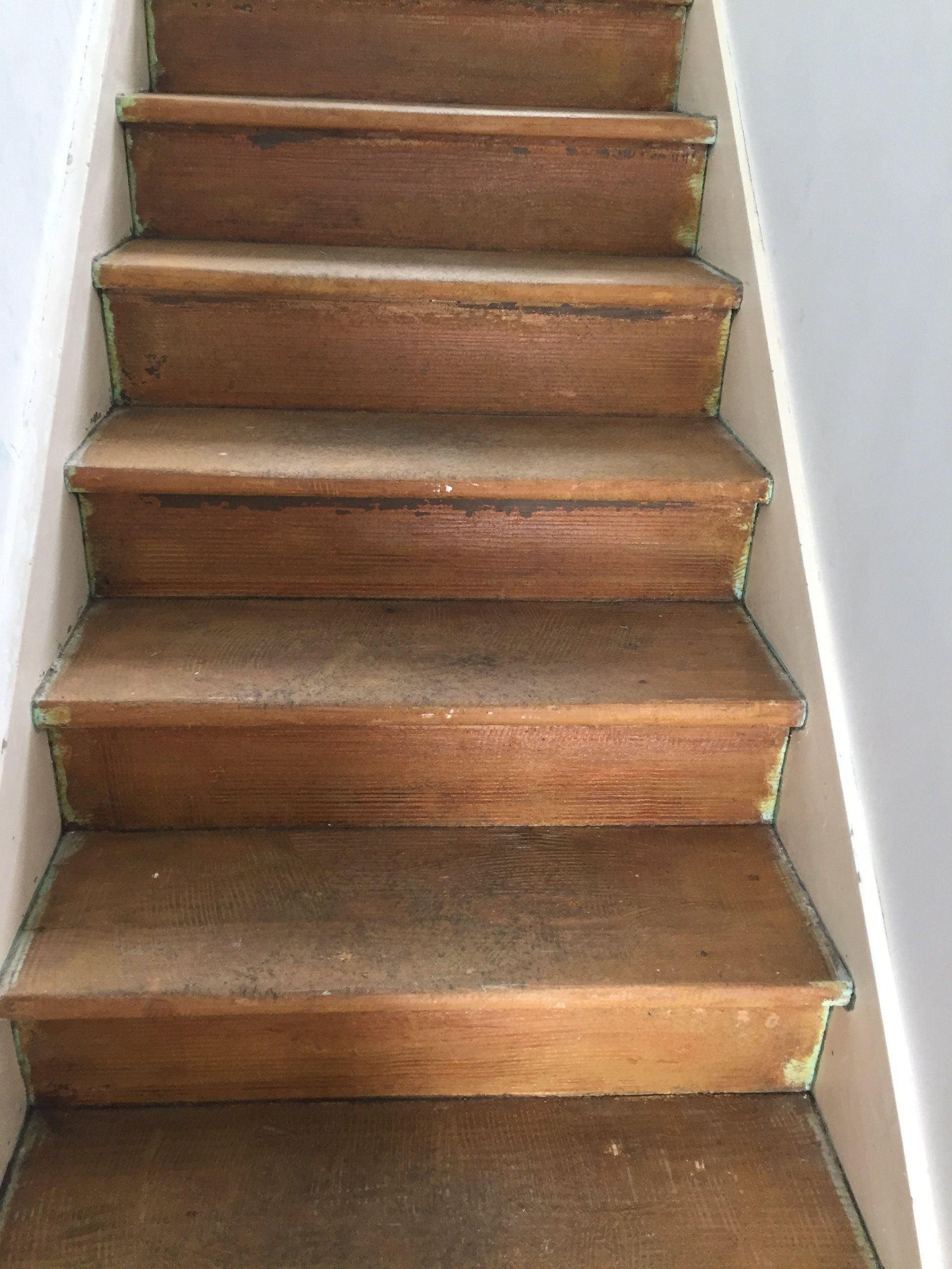 Ponçage d'un escalier - après