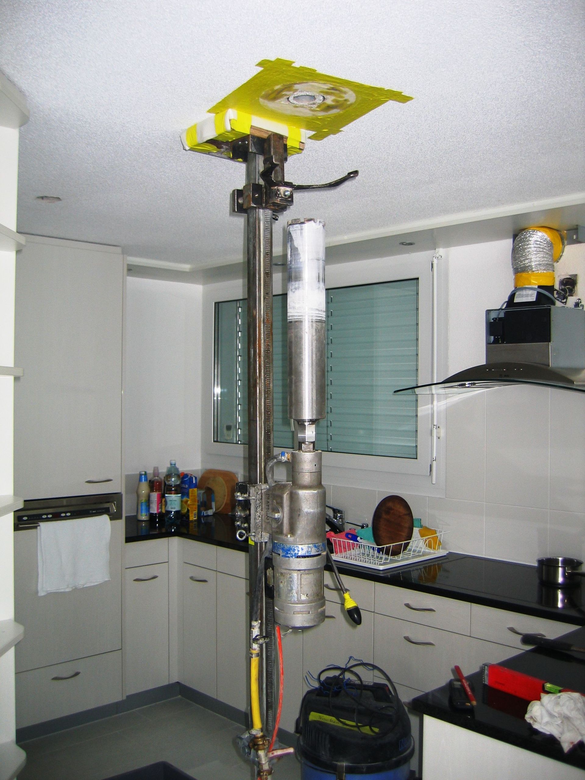 Betonbohren1 - DIAMONT Betonabbautechnik AG