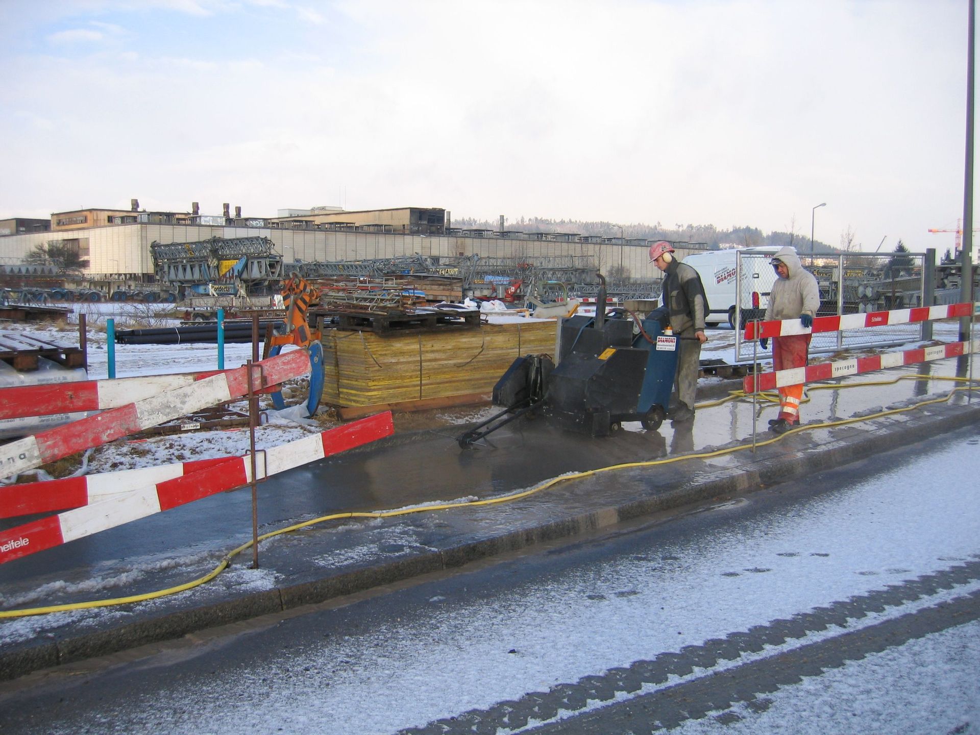 Betonbohren1 - DIAMONT Betonabbautechnik AG