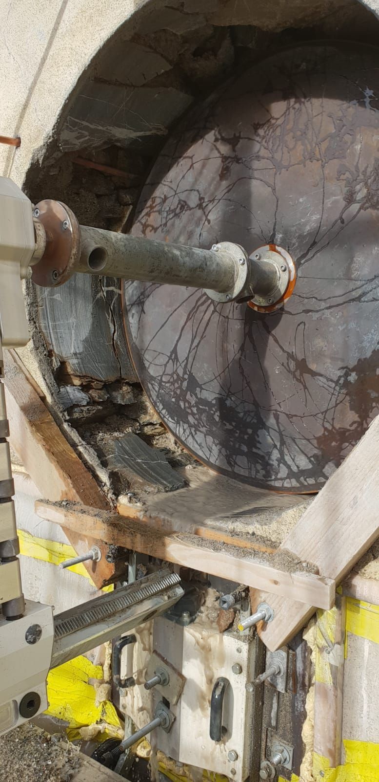 Betonbohren1 - DIAMONT Betonabbautechnik AG