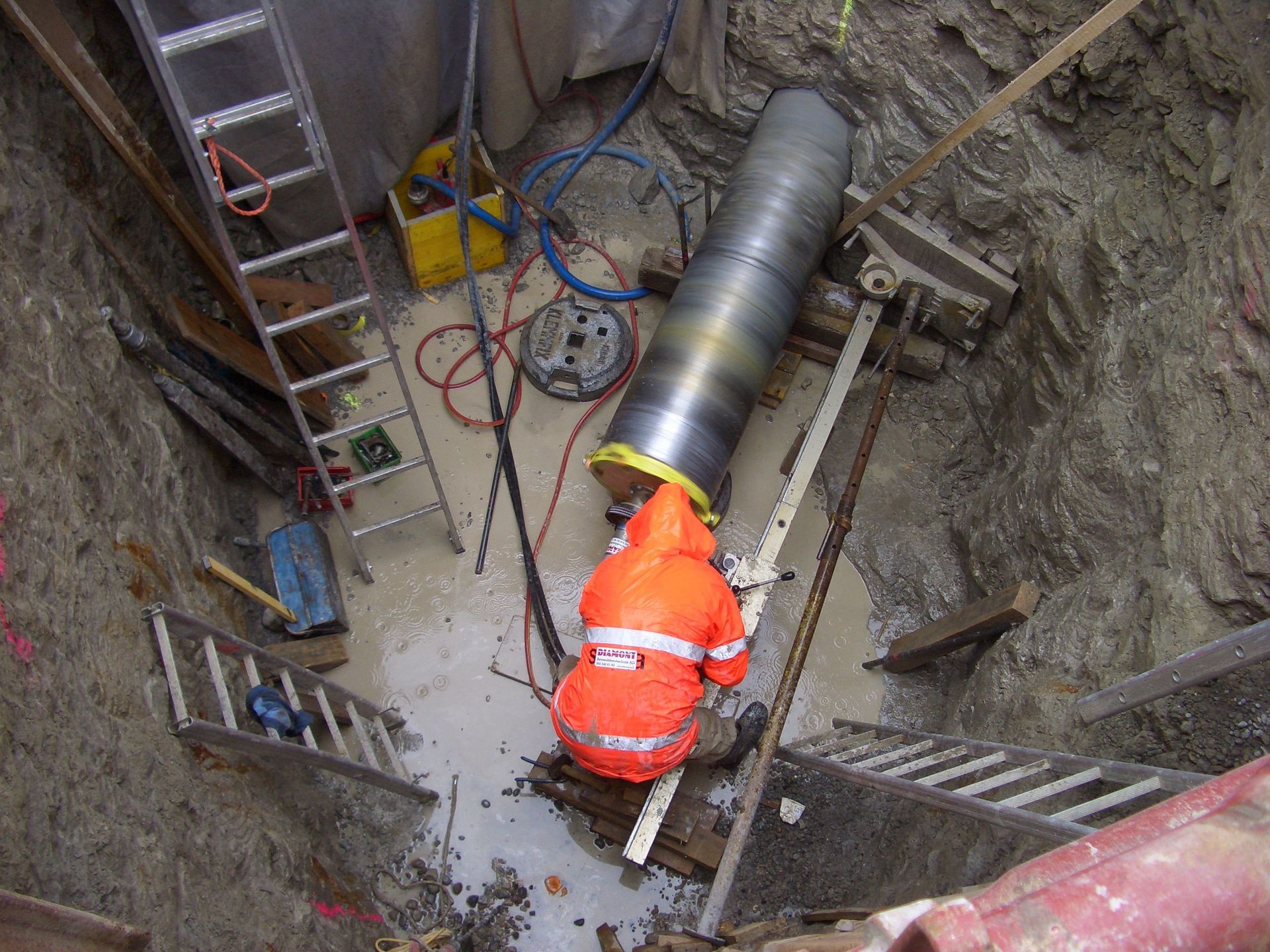 Betonbohren1 - DIAMONT Betonabbautechnik AG