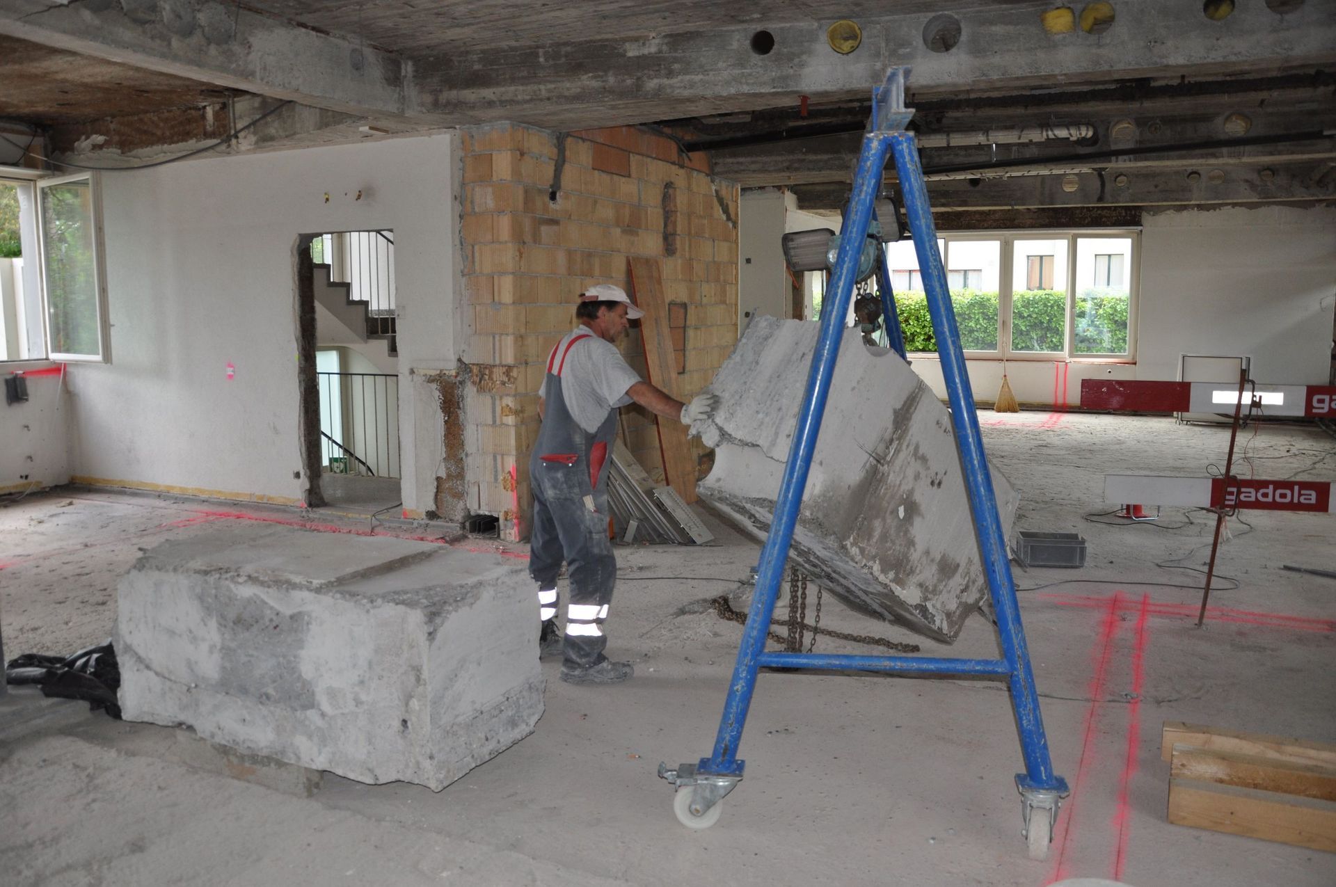 Betonbohren1 - DIAMONT Betonabbautechnik AG