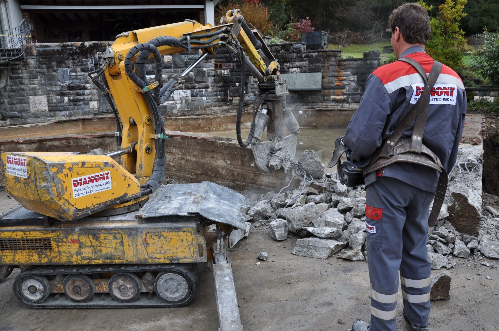 Betonbohren1 - DIAMONT Betonabbautechnik AG