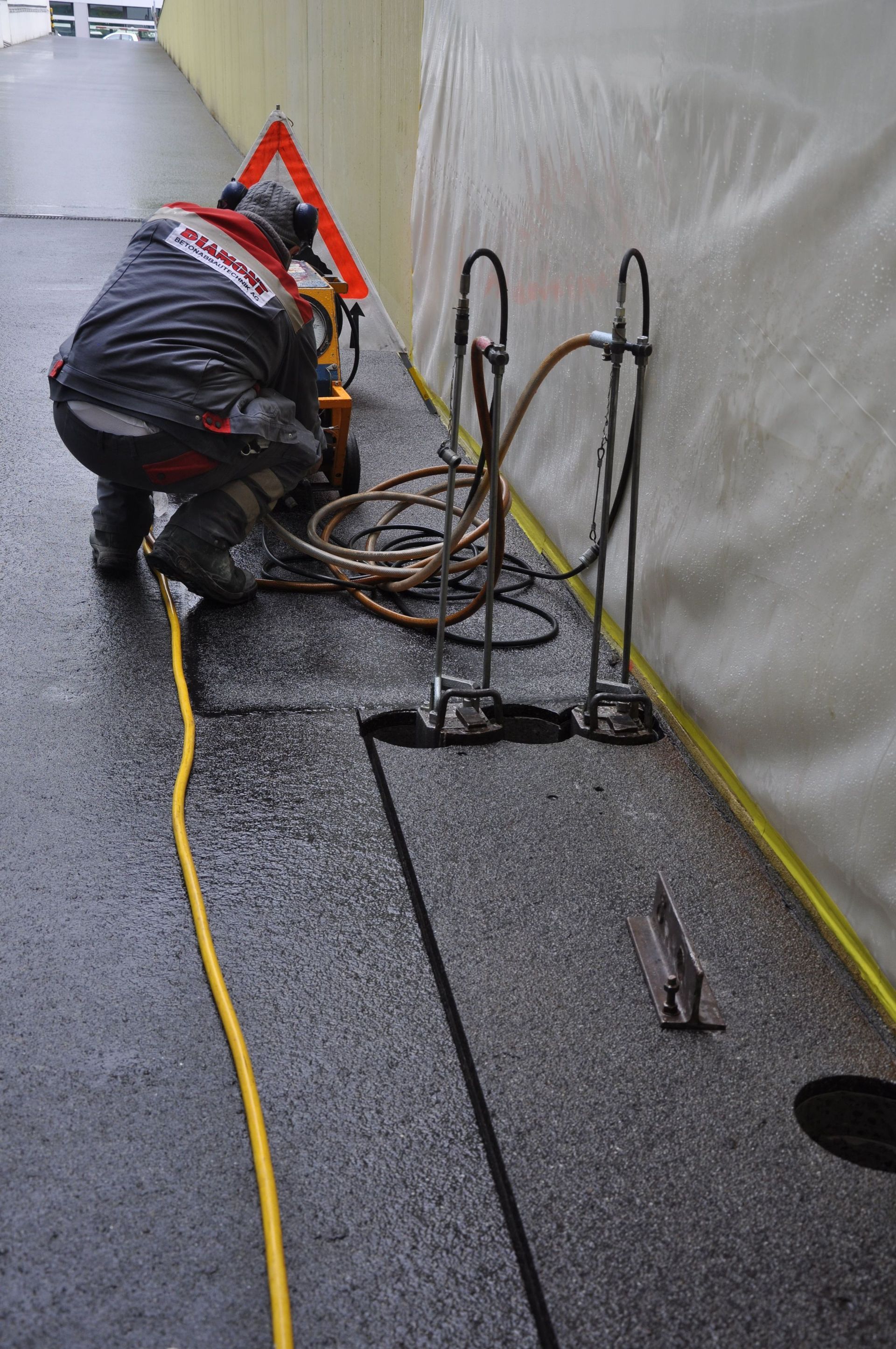 Betonbohren1 - DIAMONT Betonabbautechnik AG