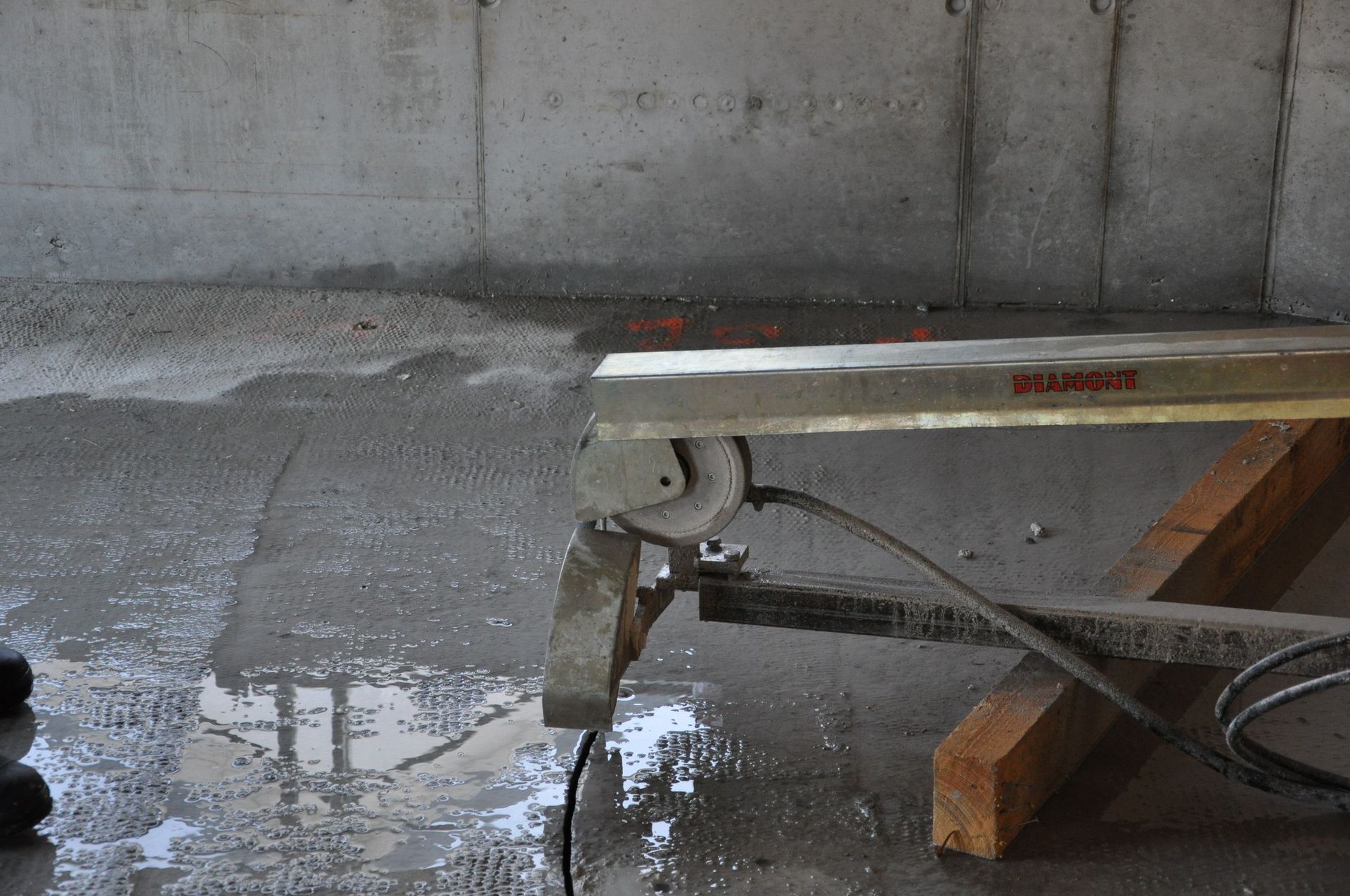 Betonbohren1 - DIAMONT Betonabbautechnik AG