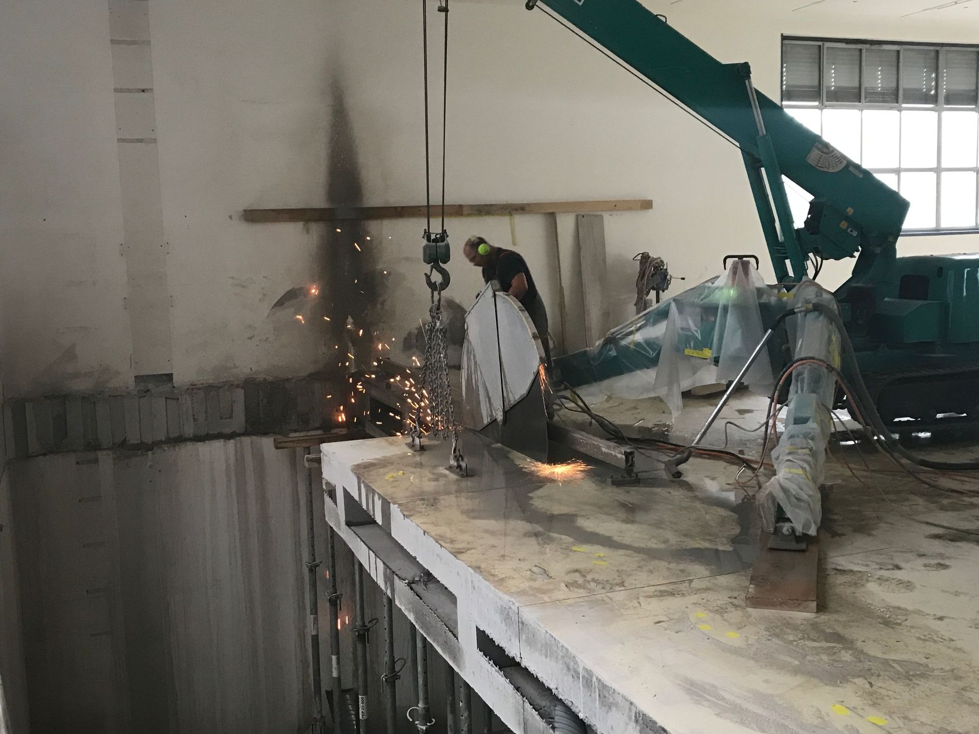 Betonbohren1 - DIAMONT Betonabbautechnik AG