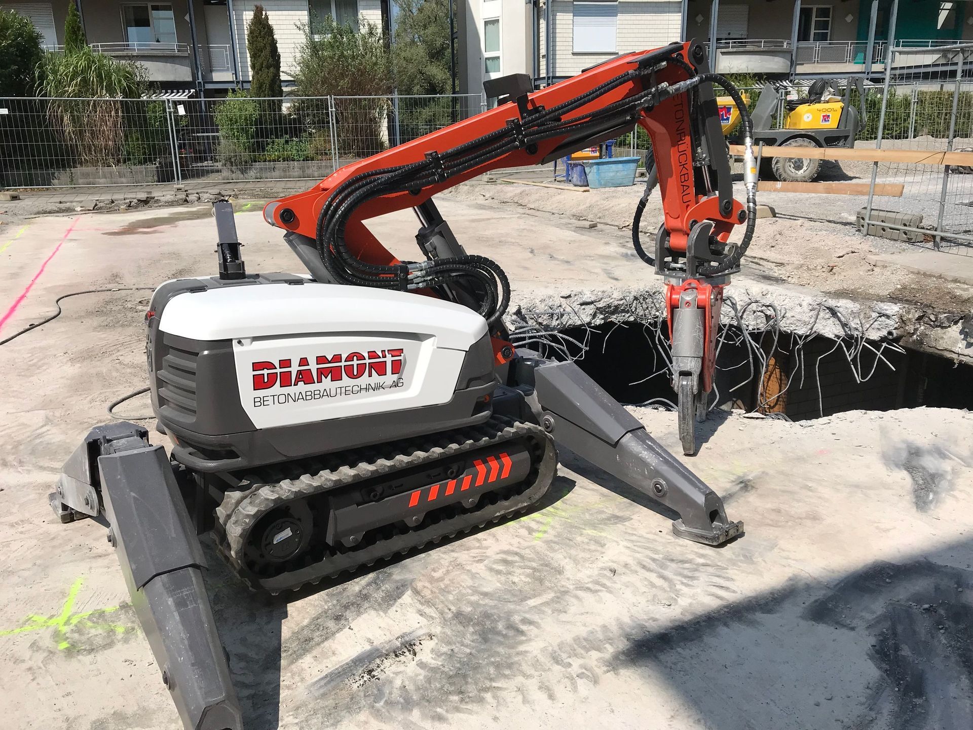 Betonbohren1 - DIAMONT Betonabbautechnik AG