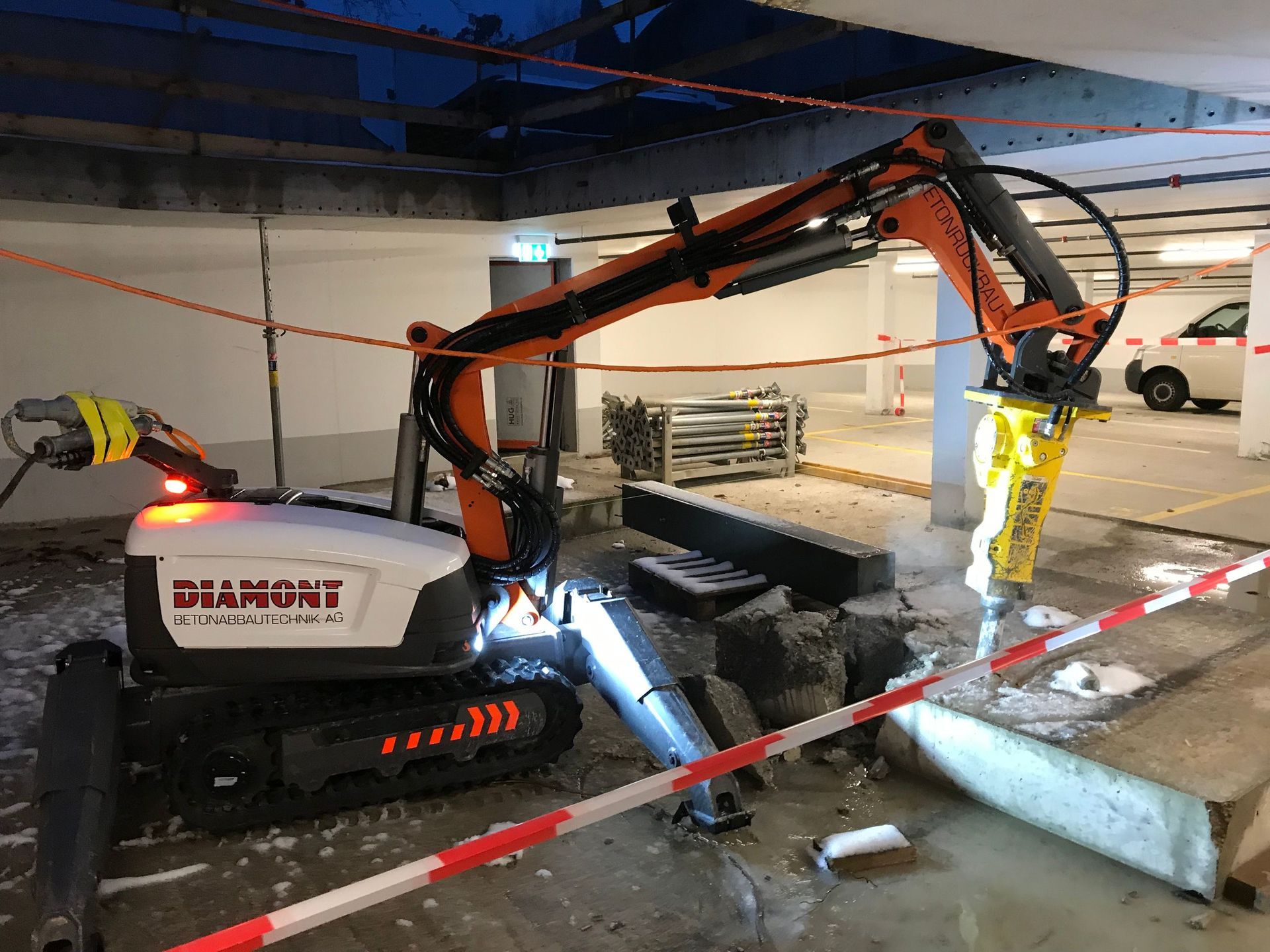 Betonbohren1 - DIAMONT Betonabbautechnik AG