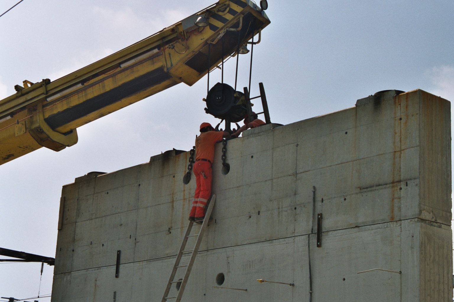 Betonbohren1 - DIAMONT Betonabbautechnik AG